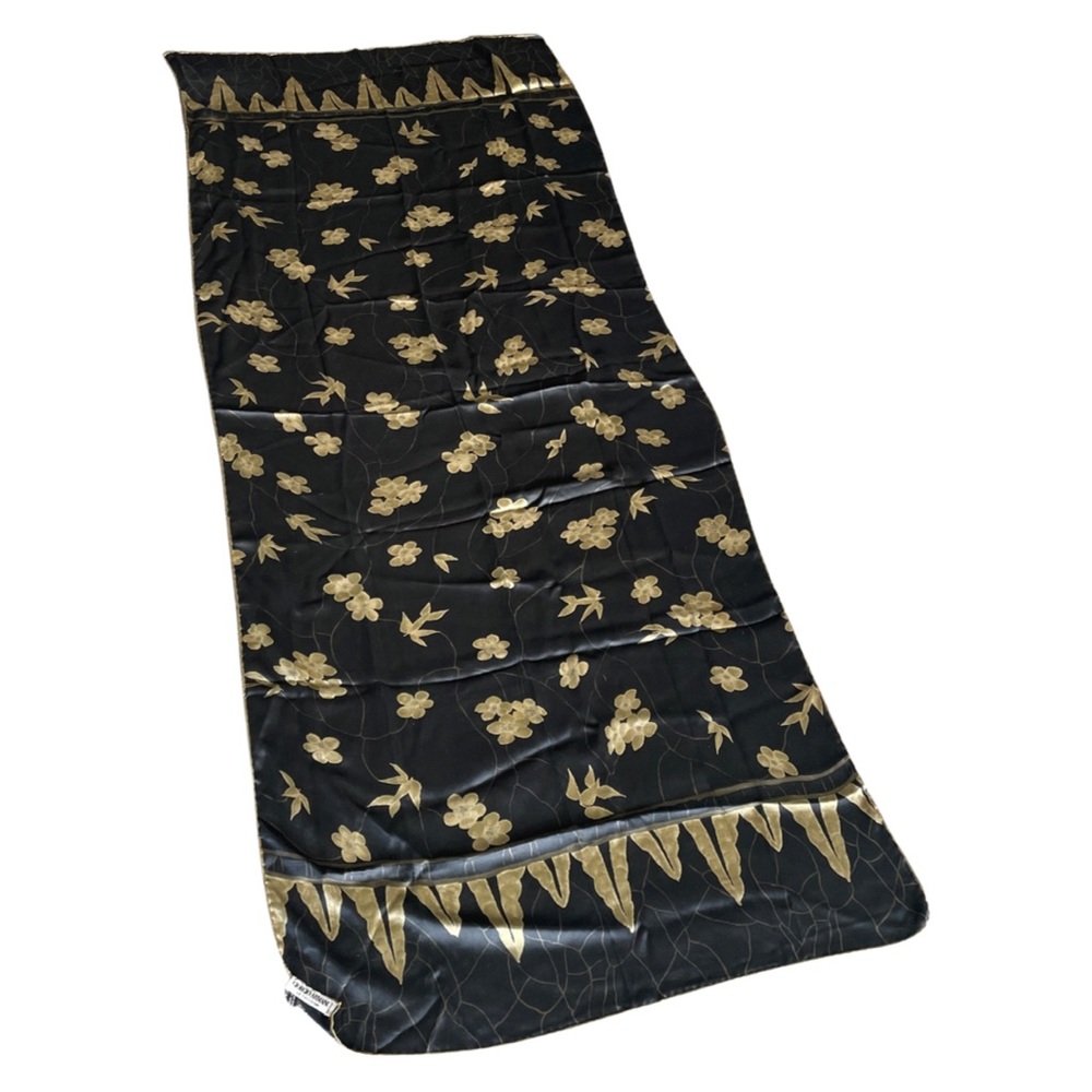 Giorgio Armani Il Collezione silk scarf